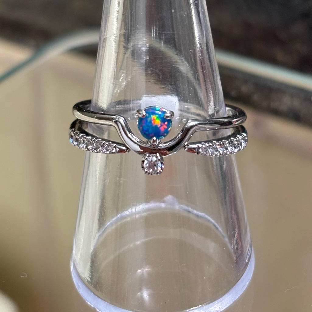 Nwt Bomb Party Ring Size 10!